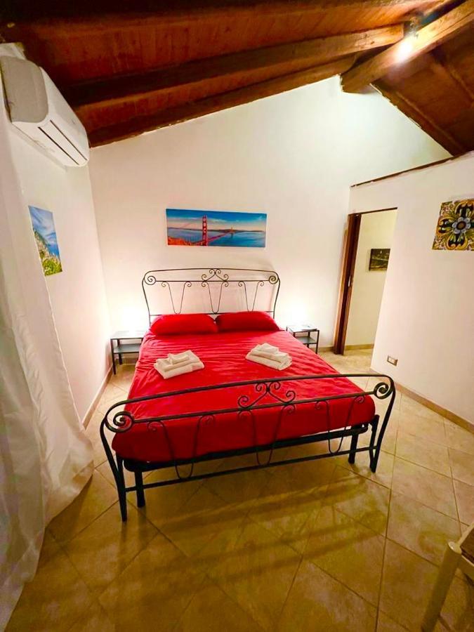 Etnea House Catania Center Villa Bagian luar foto