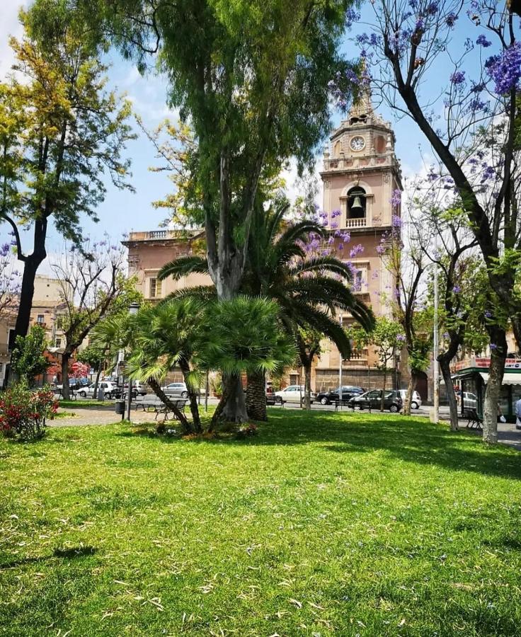 Etnea House Catania Center Villa Bagian luar foto