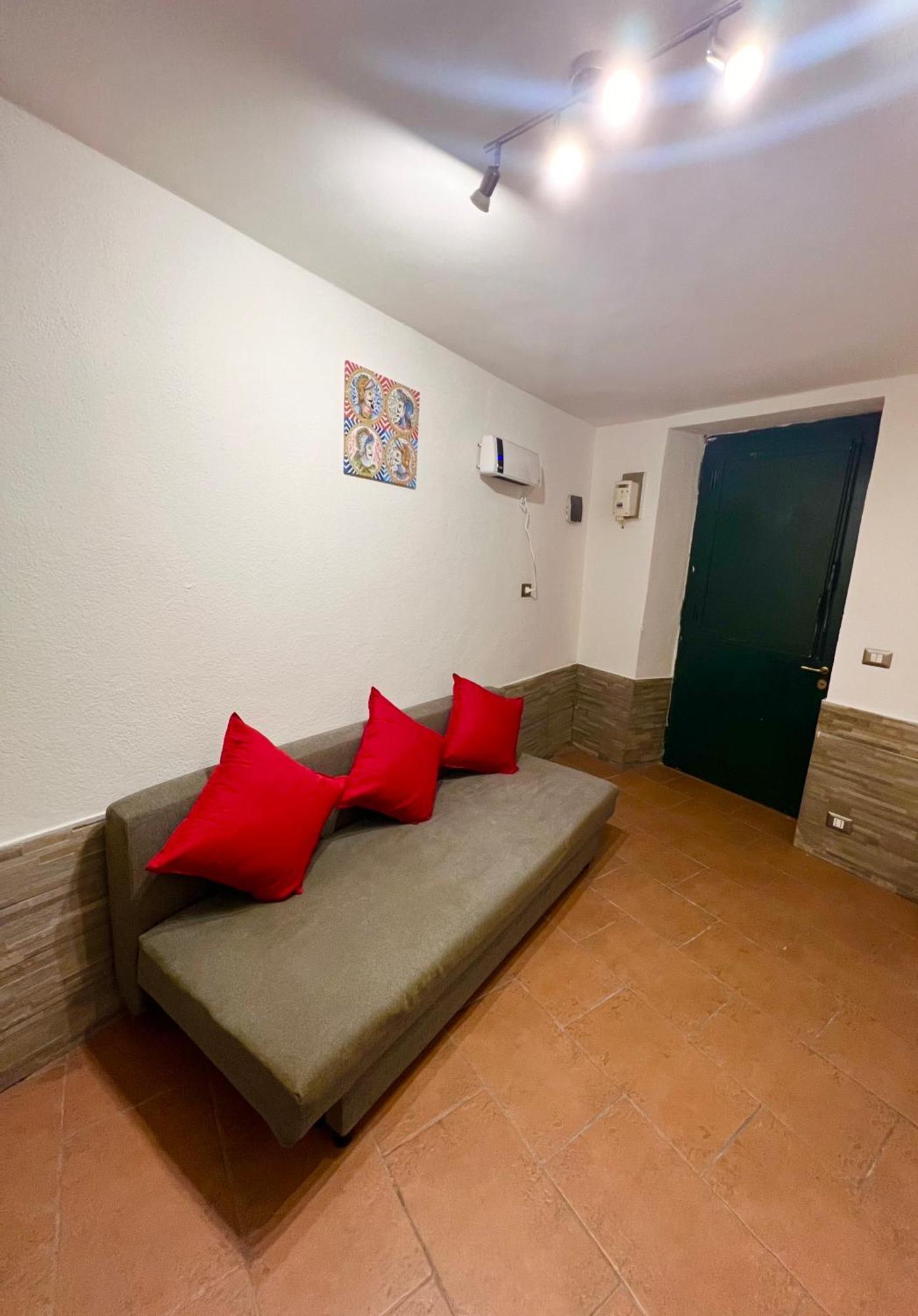 Etnea House Catania Center Villa Bagian luar foto